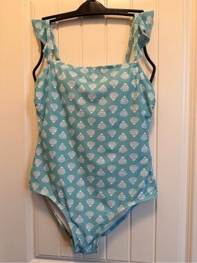 NEVER WORN Kona Sol Aqua Shell-Print One-Piece Swimsuit